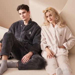 秋冬季珊瑚绒保暖睡衣 法兰绒加厚软绵绵男女情侣家居服套装