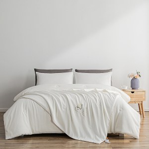 桑蚕丝短丝夏凉被 高档床品空调被