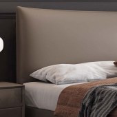 意式新款超薄床头真皮床 现代简约主卧双人高端皮艺床